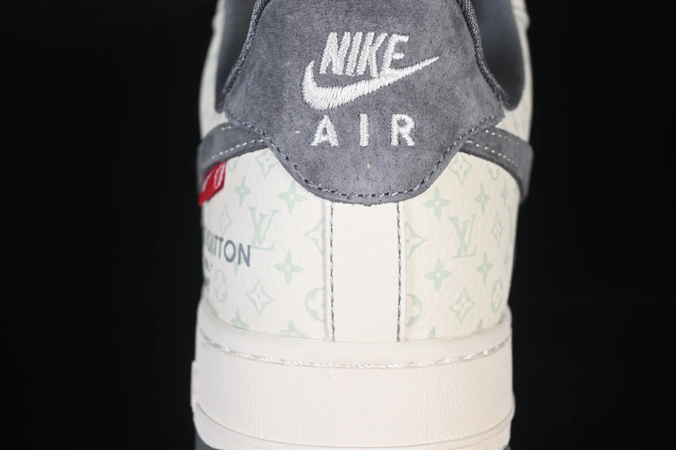 All categories Nk Air Force 1 Air Force series Nk Air Force 1 Low Air Force low-top Nike Air Force 1'07 Low LV co-branded printed beige gray Air Force 1 low-top casual sneakers MZ9588-816
